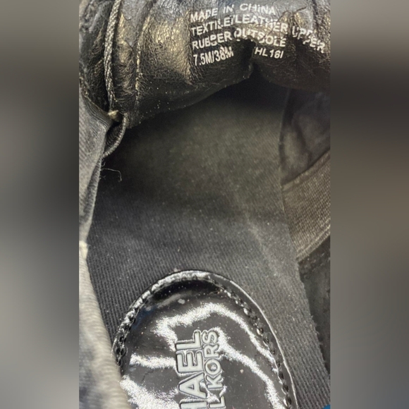 Michael Kors MK Trainer Scuba Grey/Black Sneakers Size 7.5 MSRP $125 - Picture 4 of 6